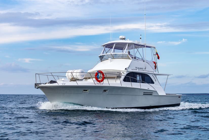 galapagos natural life daily tour galaxy